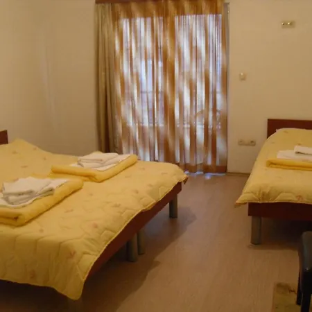 ベッド・アンド・ブレックファスト パンシオン アルファ Međugorje